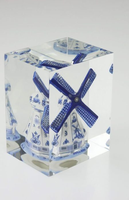 Acrylic gift - windmill